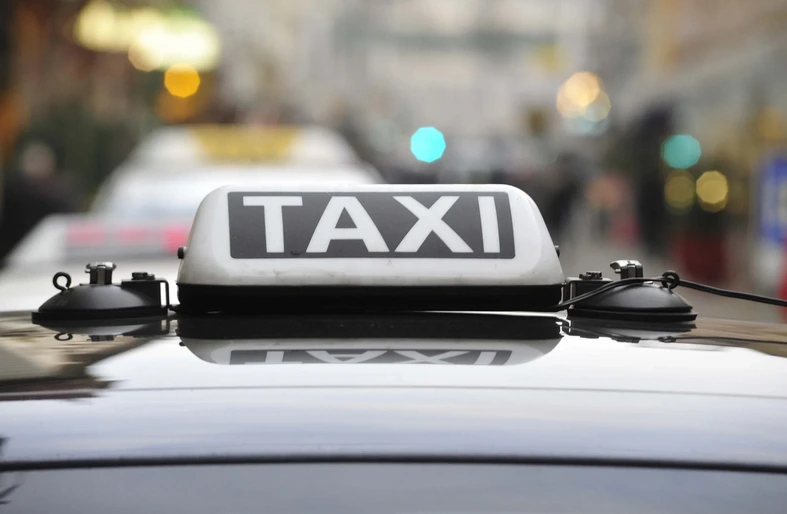 Taxi bolt
